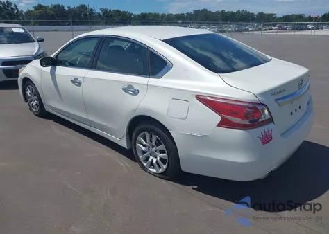2013 Nissan Altima 2.5 S from USA, damaged, VIN 1N4AL3AP2DC227449